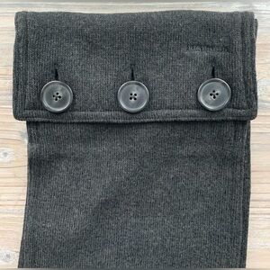 Charcoal PATAGONIA Better Sweater Fleece Scarf.